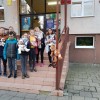 Nie bij mnie - Kochaj mnie 